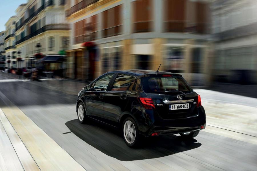  Toyota Yaris 2014 года  (фото 9 из 22)
